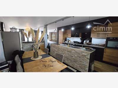 AV immeuble rénové 480m² à Condat-sur-Vézère