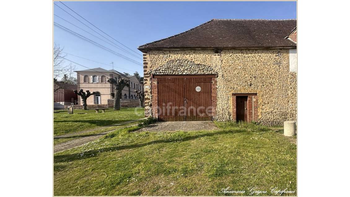 COURVILLE SUR EURE (28190) Immeuble à aménager - P