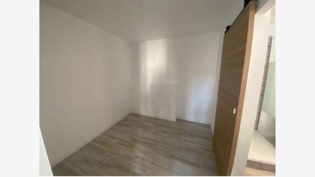 Immeuble à vendre CUERS (83) 4 appartements loués