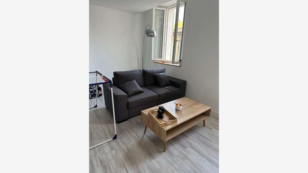 Immeuble à vendre CUERS (83) 4 appartements loués