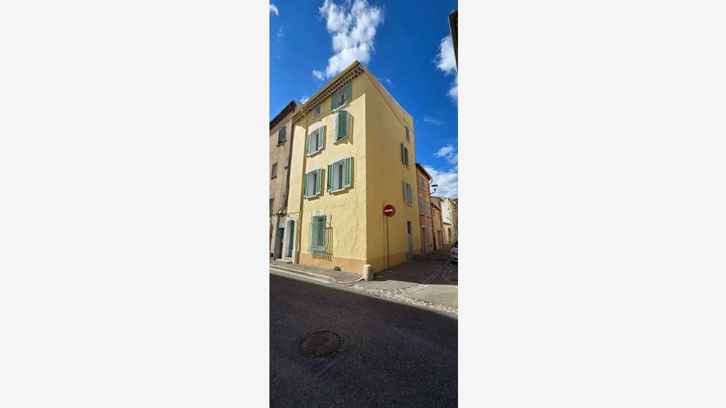Immeuble à vendre CUERS (83) 4 appartements loués