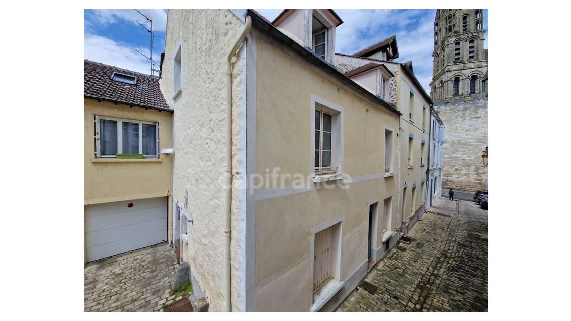 A vendre immeuble de rapport au centre d'Étampes