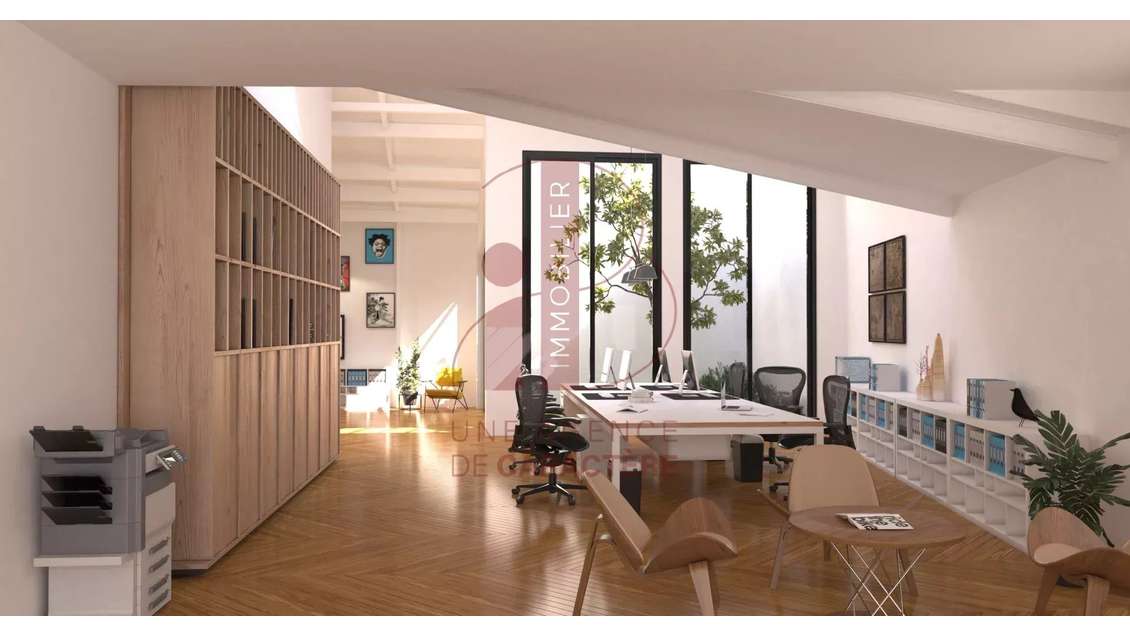 AV local pro brut 248m² hyper centre Fontainebleau