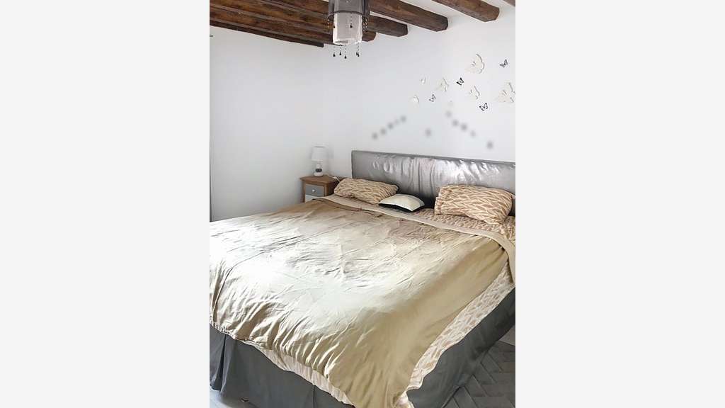 Vente immeuble centre village Glos-la-Ferrière