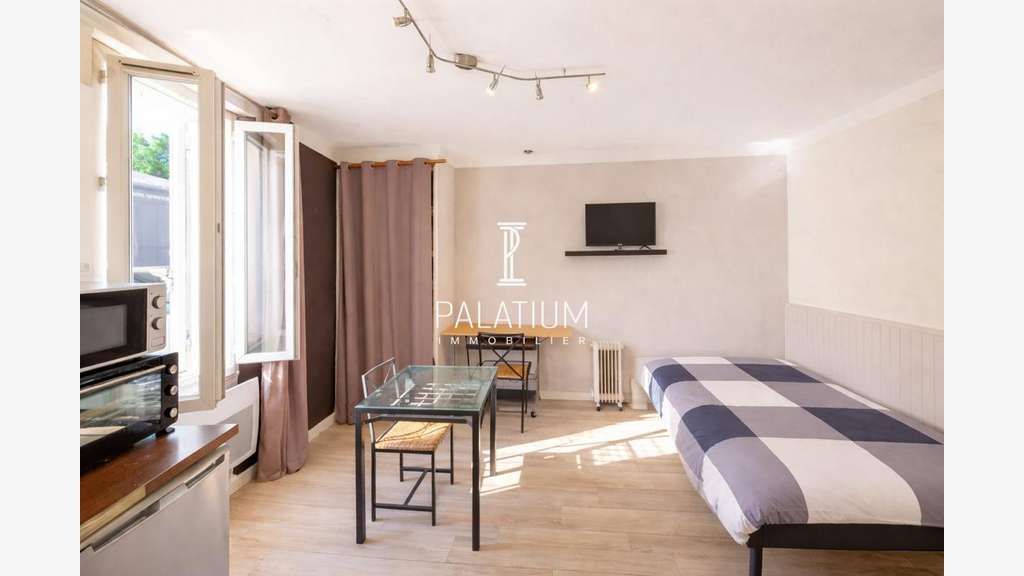Immeuble de rapport à vendre à Gréoux-les-Bains