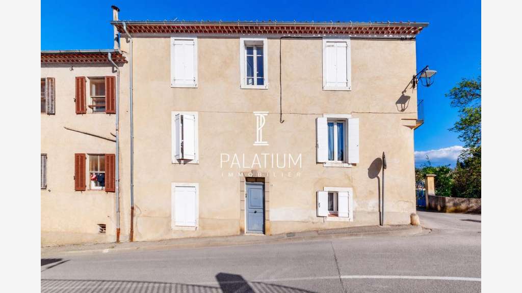 Immeuble de rapport à vendre à Gréoux-les-Bains