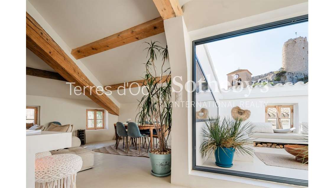 Petit bijou avec vue sur la Tour Barberousse 