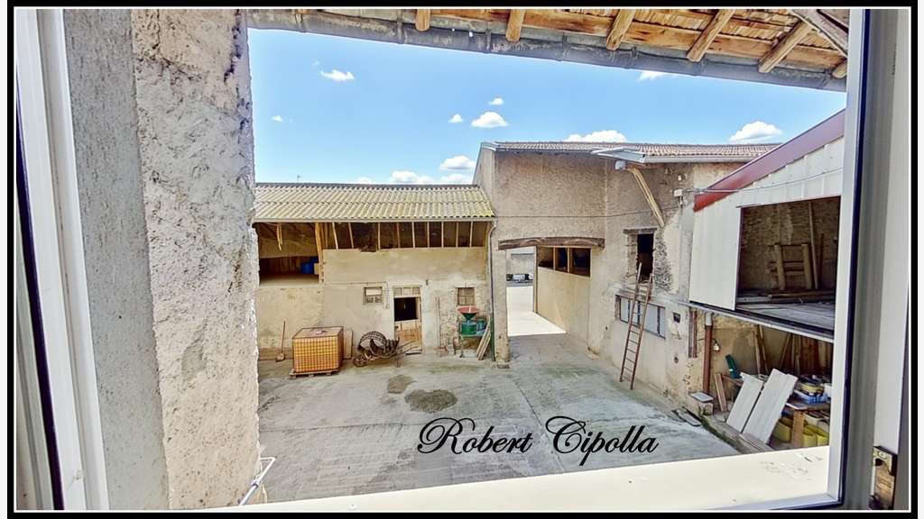 Immeuble de 1100m² à vendre à Koenigsmacker (57)