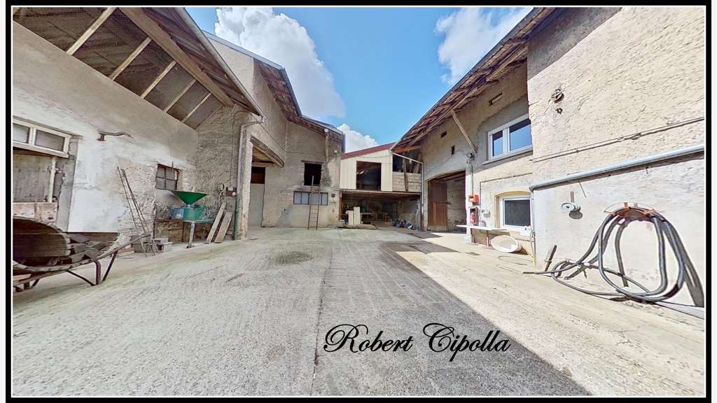 Immeuble de 1100m² à vendre à Koenigsmacker (57)