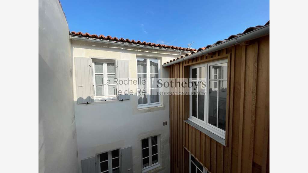 Vente immeuble de rapport de 190m² à La Rochelle