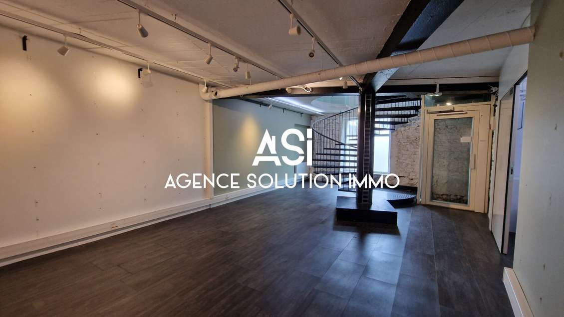 LOCAL COMMERCIAL AVEC POSSIBILITE DE DIVISION EN