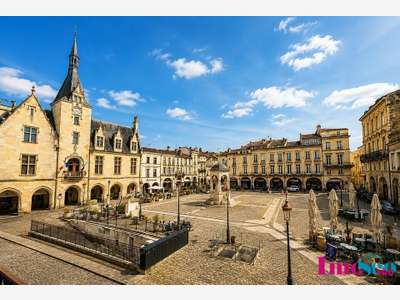 Local commercial de 77m² à vendre centre Libourne