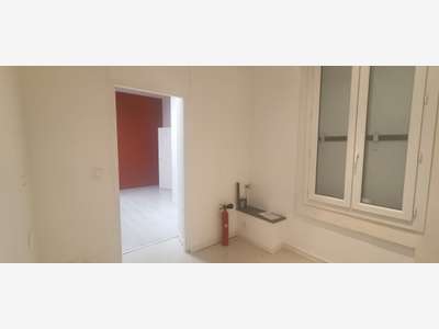 Vente local commercial ou pro 90m² Marseille 13007
