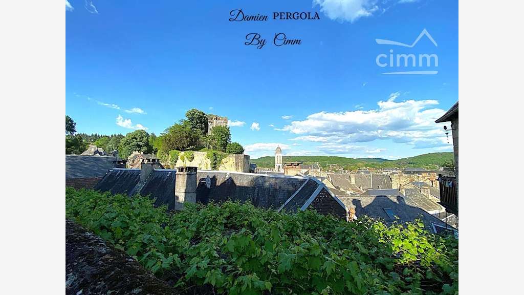 AV immeuble rapport 81m² centre Montignac-Lascaux
