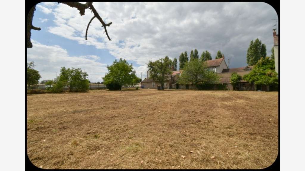 3 appartements à vendre MONTLUCON (03)