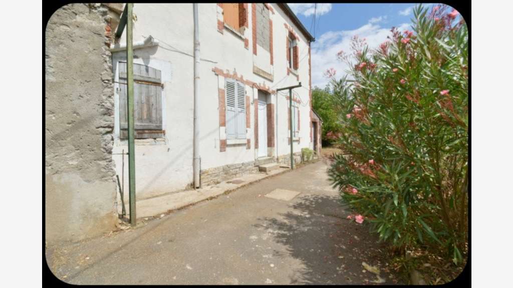 3 appartements à vendre MONTLUCON (03)
