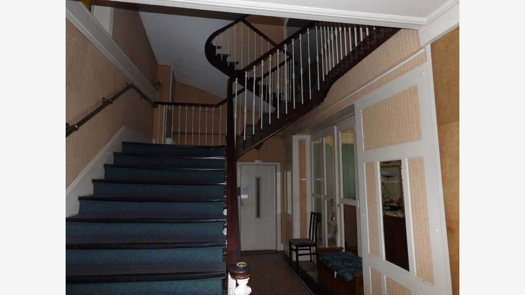 Immeuble de 672m² à vendre à Neris les Bains (03)