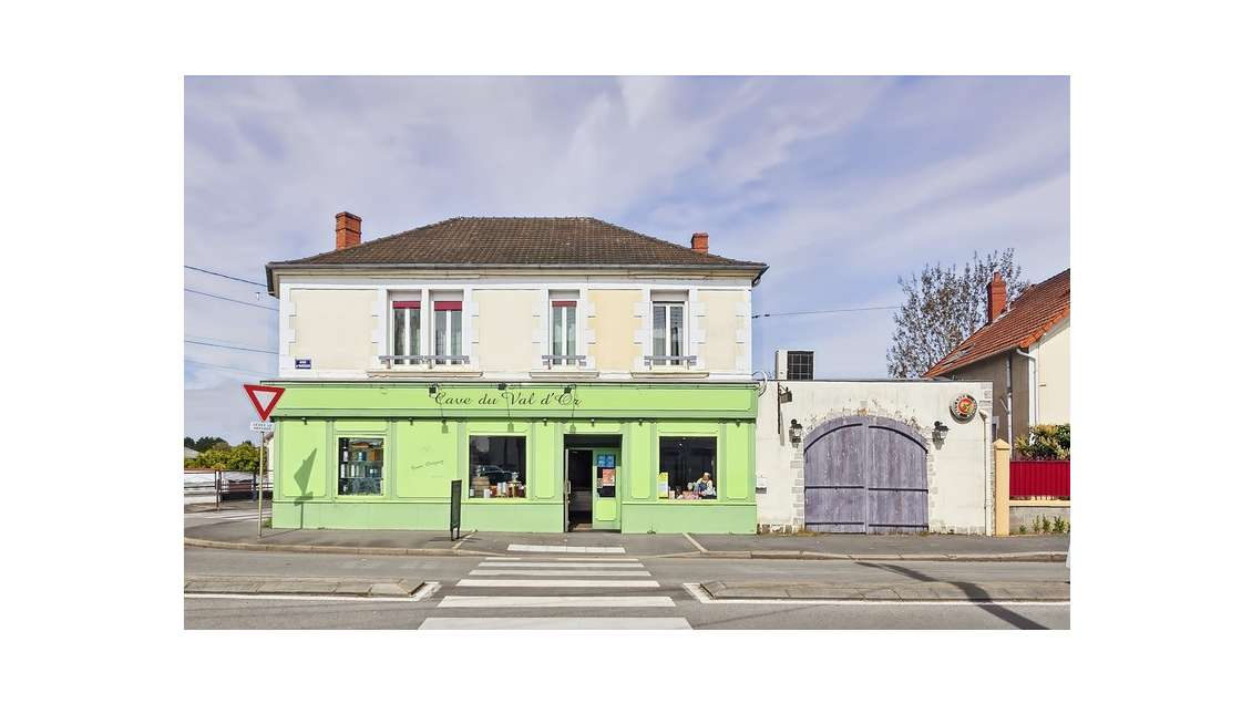 Immeuble de rapport - commerce loué 263 m² + a