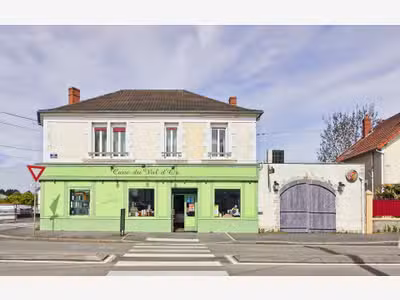 Immeuble de rapport commerce loué 263m²  à Nevers