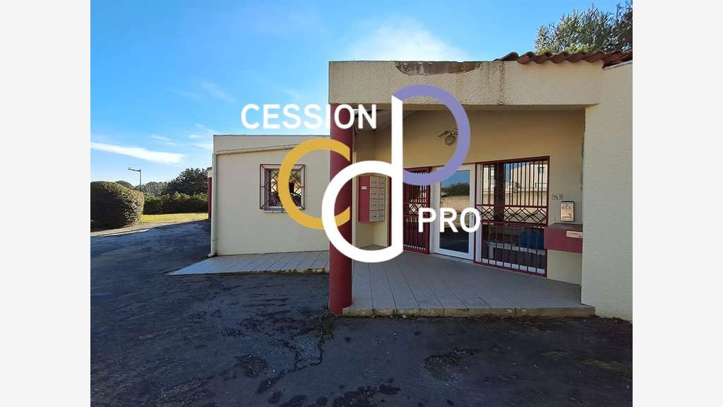 Ensemble immobilier à céder aux portes de Nîmes