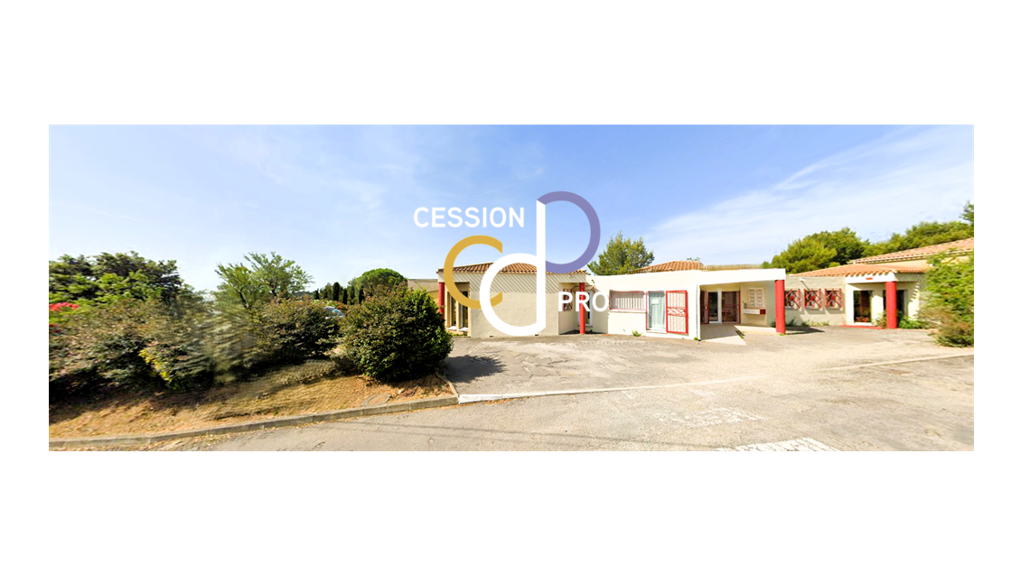 Ensemble immobilier à céder aux portes de Nîmes