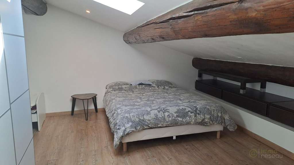 Immeuble en très bon état à vendre à Nîmes