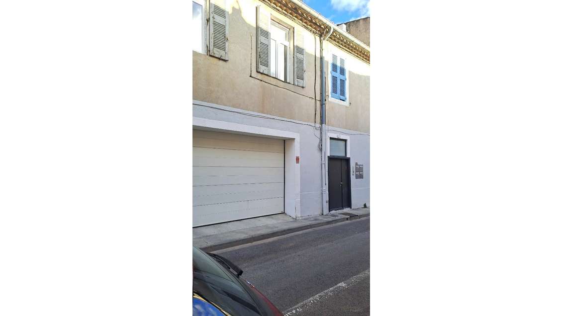 Immeuble en très bon état à vendre à Nîmes