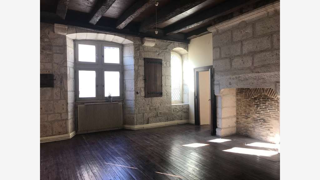 Vente immeuble de 360m² au centre de Périgueux