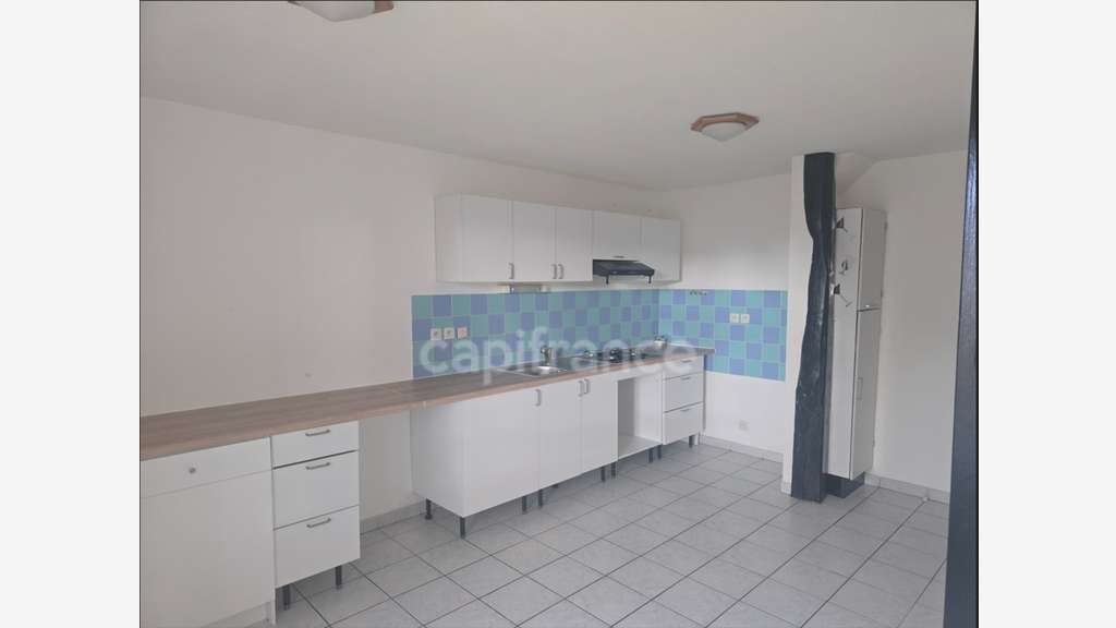 Immeuble de 294m² à vendre à Pierre de Bresse (71)