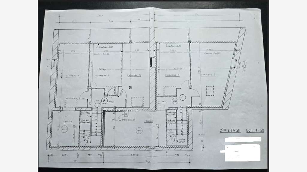 Immeuble de 294m² à vendre à Pierre de Bresse (71)