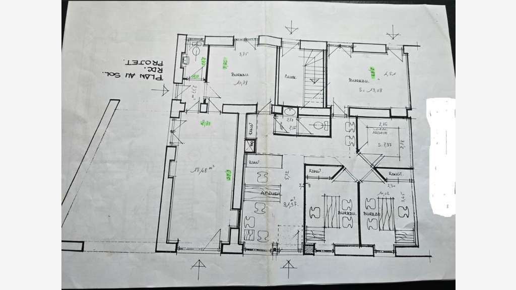 Immeuble de 294m² à vendre à Pierre de Bresse (71)