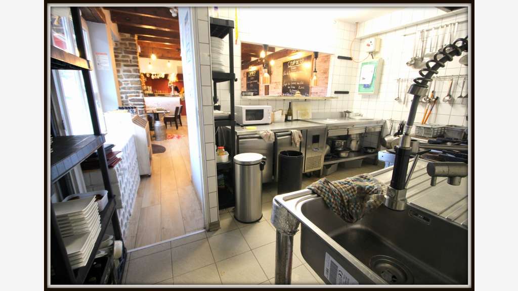 Immeuble de 100m² à vendre à Pleine Fougères (35)
