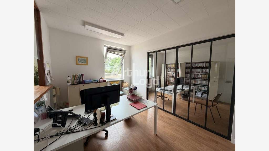 Immeuble de bureaux à vendre à Poitiers