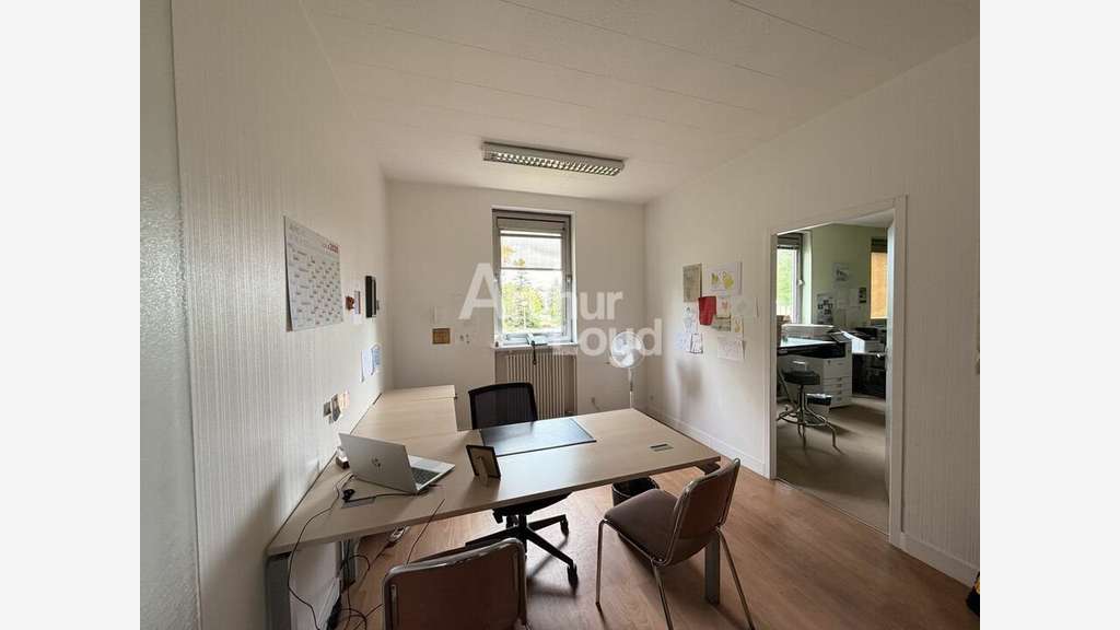 Immeuble de bureaux à vendre à Poitiers
