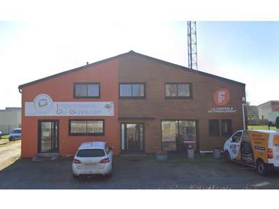 Vente Immeubles commerciaux / Mixtes à Quévert