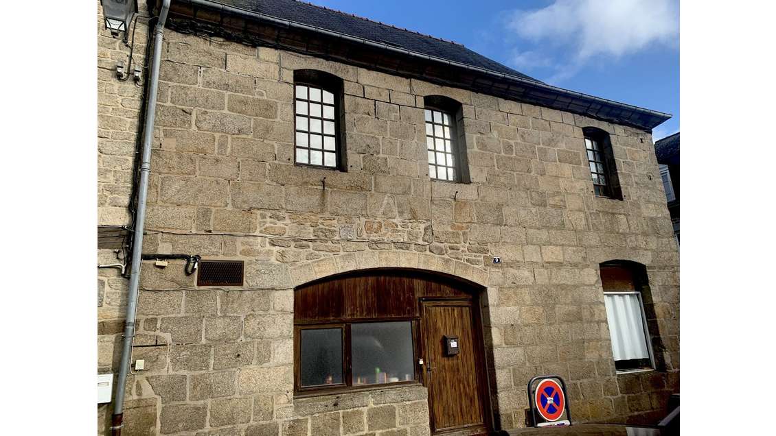 A vendre bel ensemble immobilier 130m² à Quintin