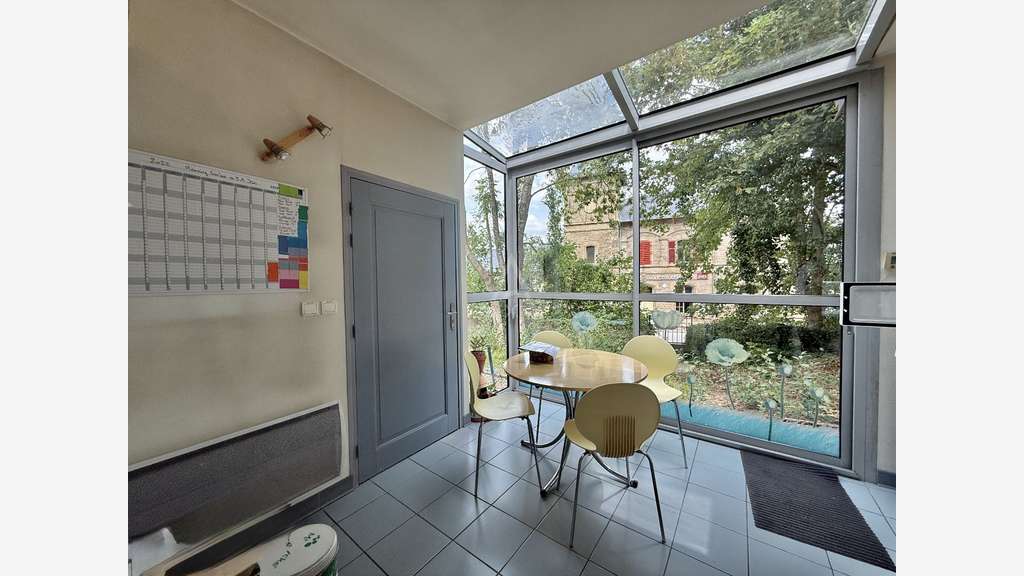 IMMEUBLE // RÉMILLY // 3 APPARTEMENTS + 1 CABINET