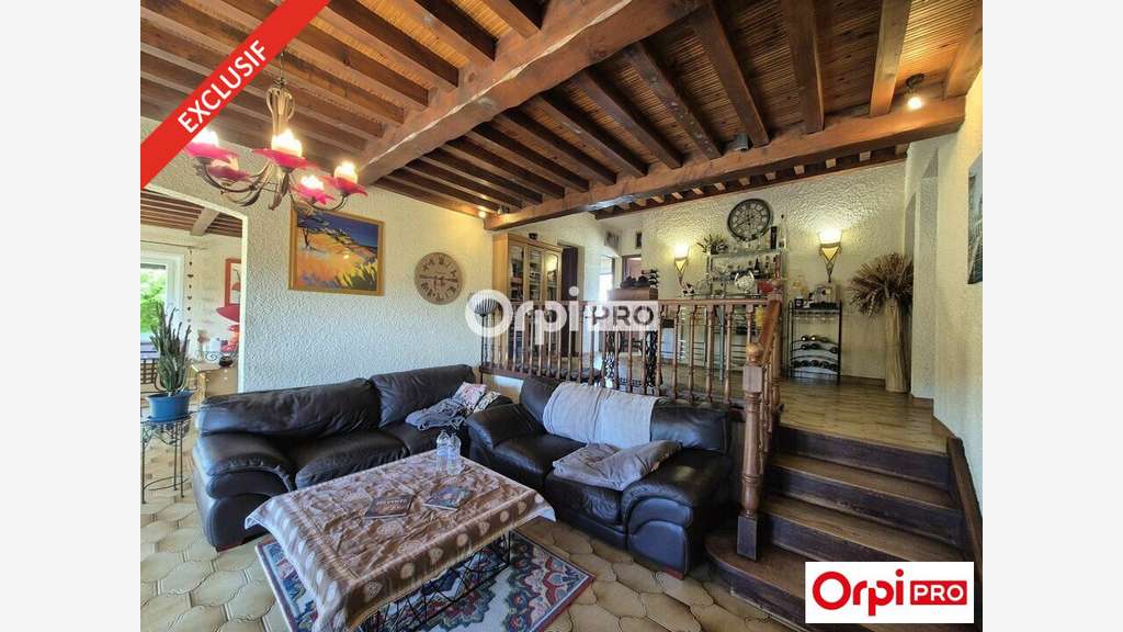 Immeuble mixte à vendre à Génissieux