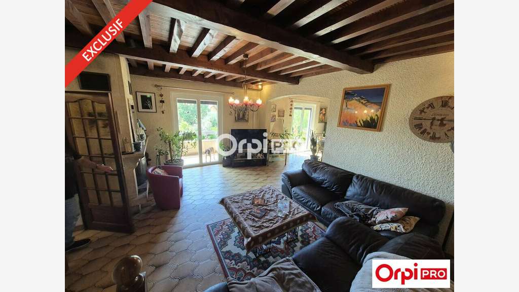 Immeuble mixte à vendre à Génissieux