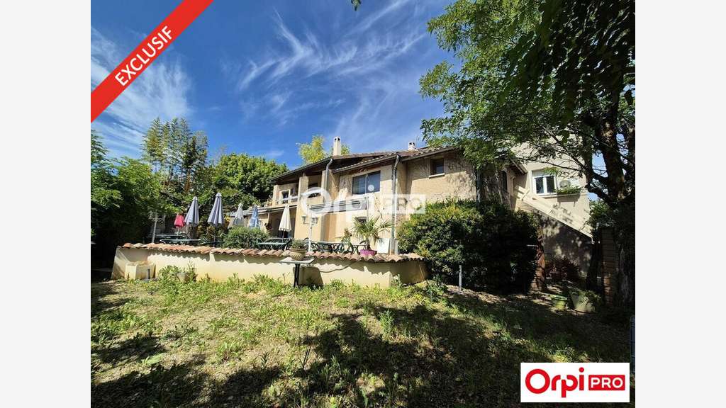 Immeuble mixte à vendre à Génissieux