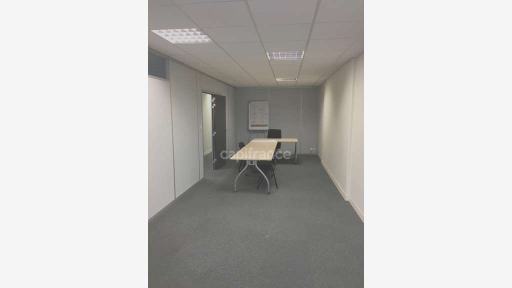 à vendre ROUBAIX immeuble de rapport Bureau 67m2 