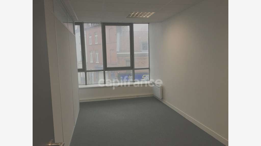 à vendre ROUBAIX immeuble de rapport Bureau 67m2 