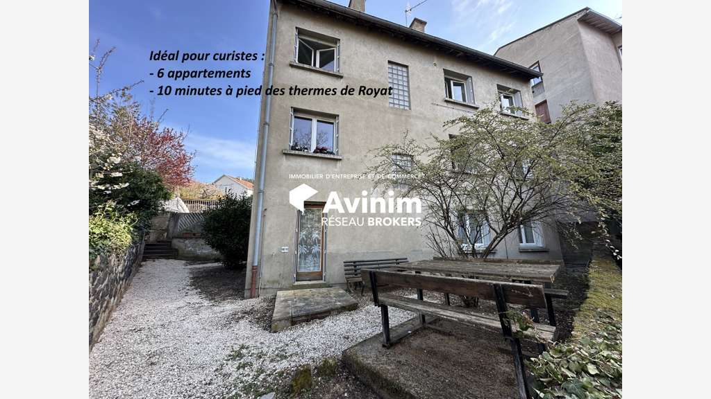 Immeuble de rapport en meublé pour curistes
