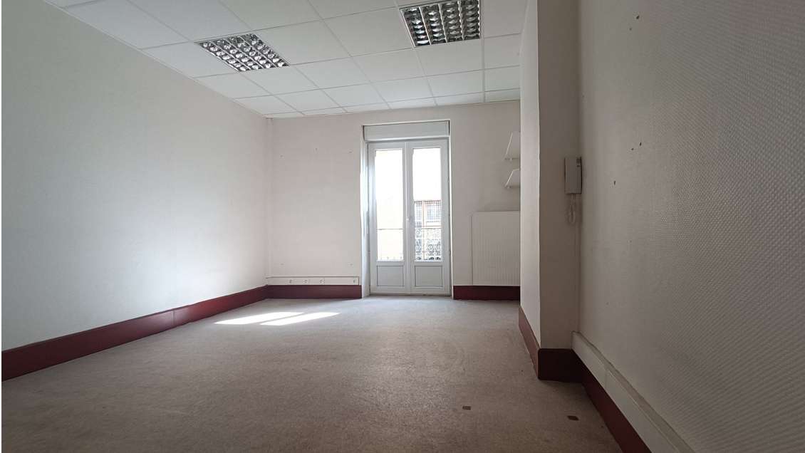 Immeuble en centre-ville de Saint-Affrique