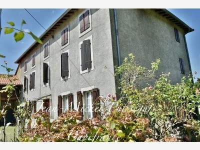 A vendre immeuble à rénover au bas de St Gaudens