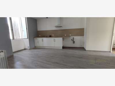 Vente immeuble lumineux de 280m² à Saint-Genis