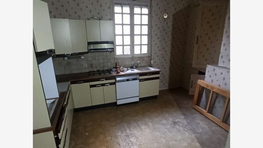 VENTE IMMEUBLE SAINT-JUNIEN - 4 LOTS