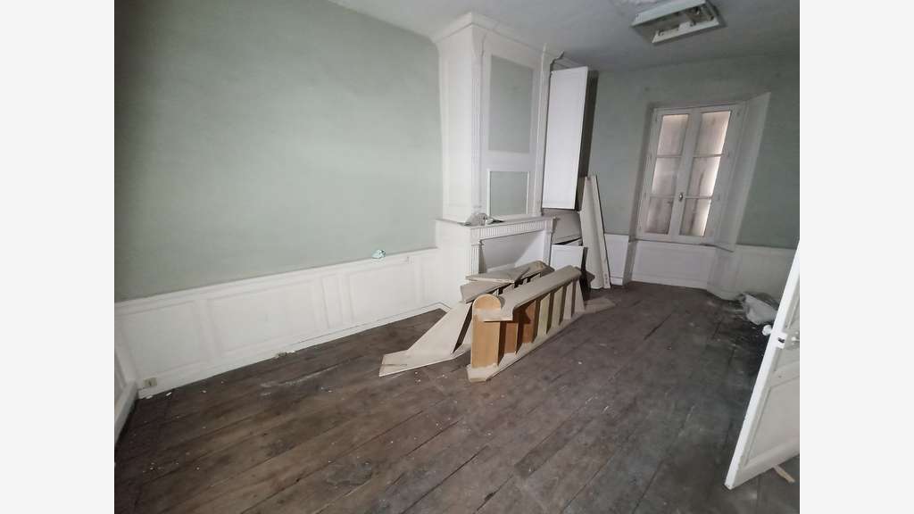 VENTE IMMEUBLE SAINT-JUNIEN - 4 LOTS