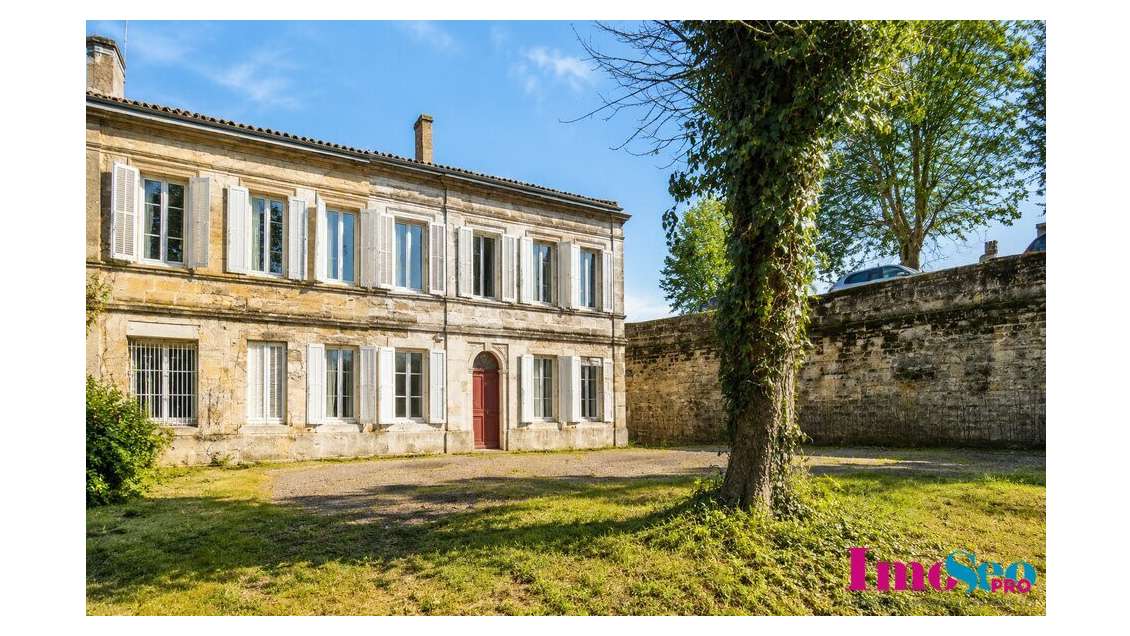 Immeuble à vendre à Saint-Loubès centre