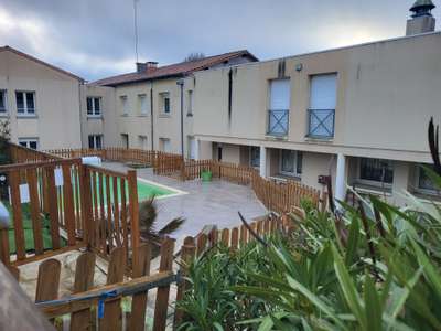 Immeuble à vendre à Saint-Loup-Lamairé